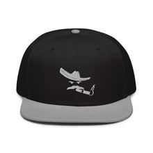 Load image into Gallery viewer, Snapback Black and Silver Cap
